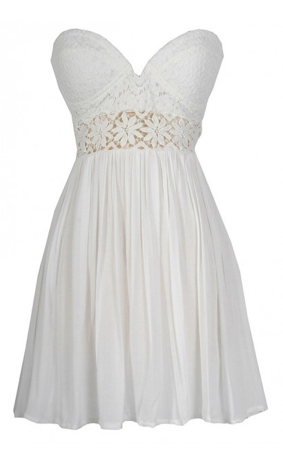 Fresh As A Daisy Strapless Lace Bustier Dress in White